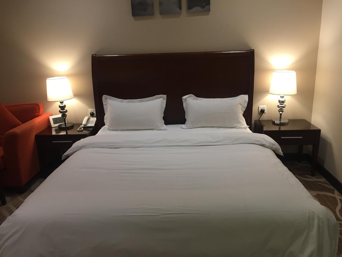 Asfar Plaza & 3*