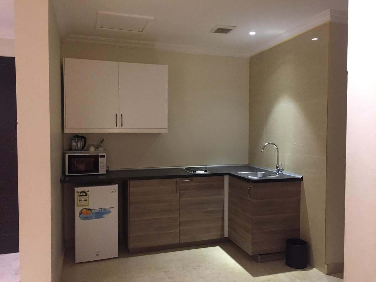 Asfar Plaza & Hotel 3*